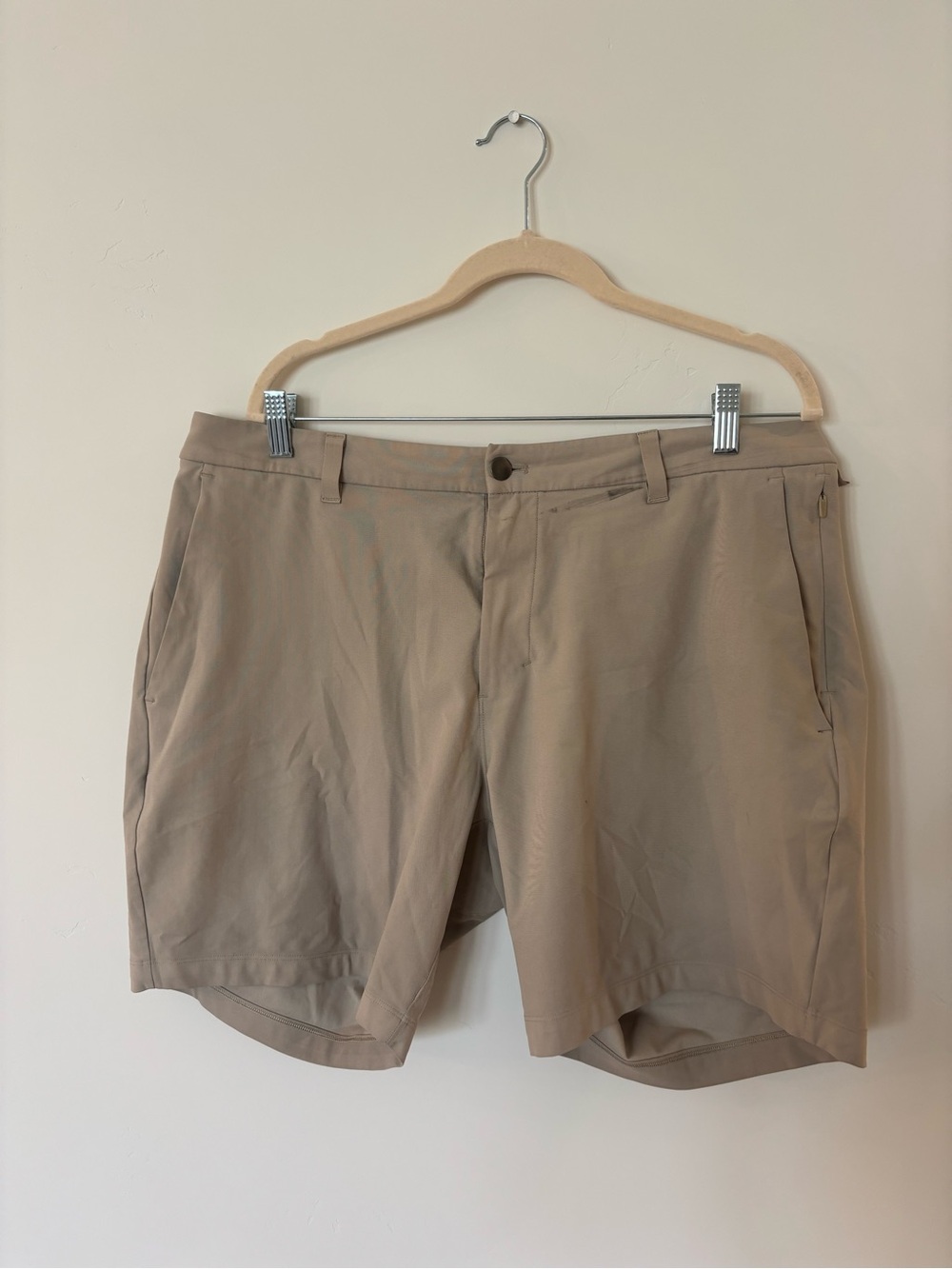 lululemon athletica Men's Hybrid Shorts in Beige